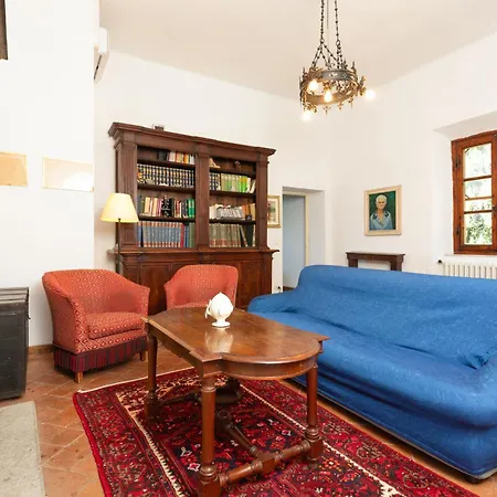 Cypresses With Private Swimming Pool Σπίτι διακοπών *