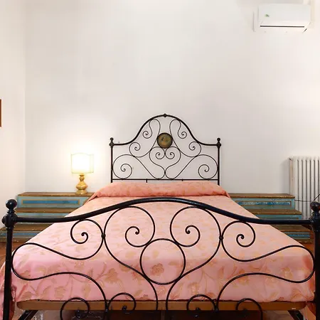 Cypresses With Private Swimming Pool Σπίτι διακοπών *